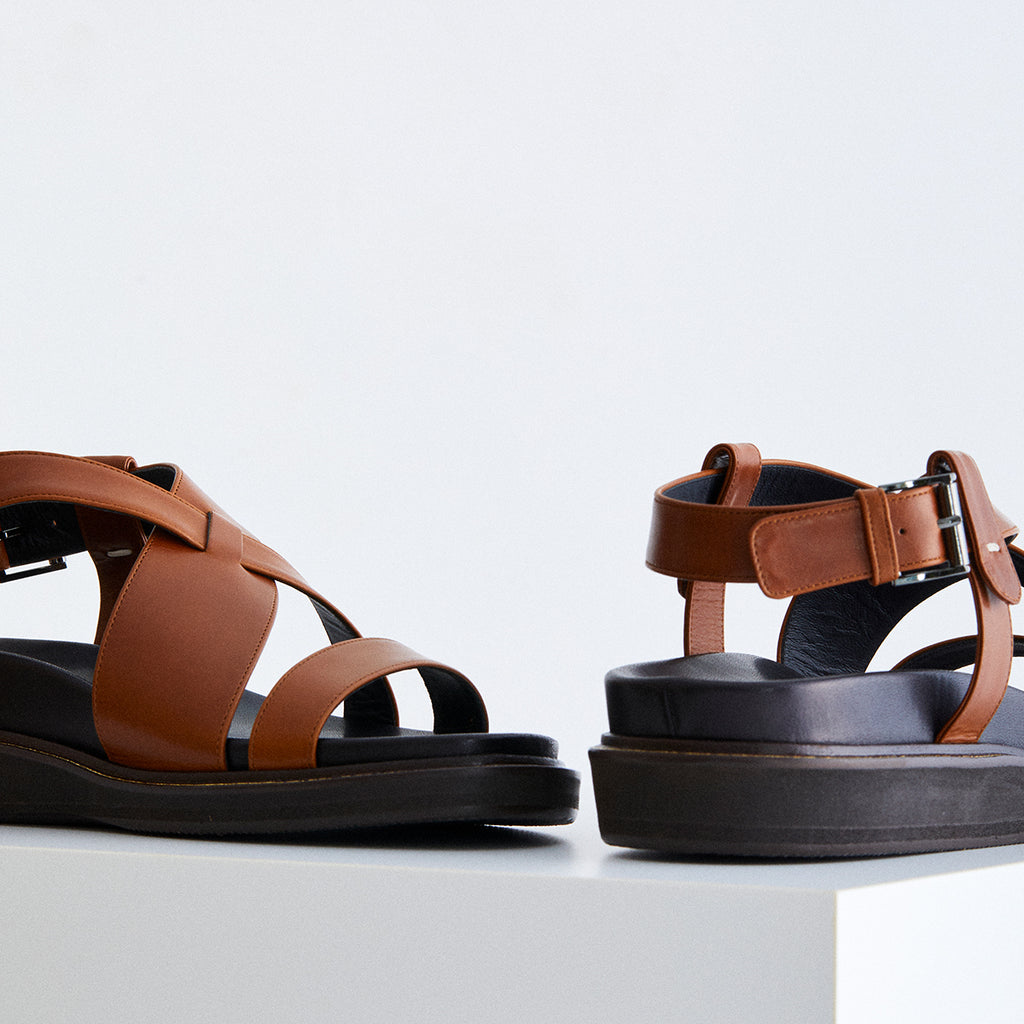 FB ATHENS SANDAL(TAN)